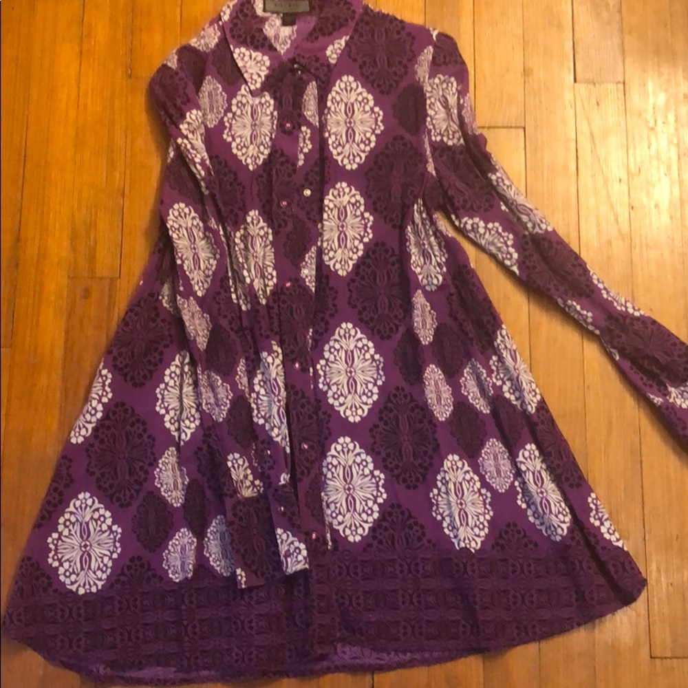 Long button down patterned tunic